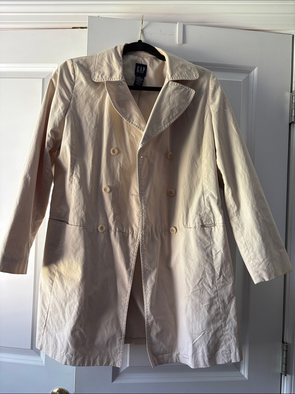 Vintage Gap Women’s Cream Double-Breasted Trench Coat